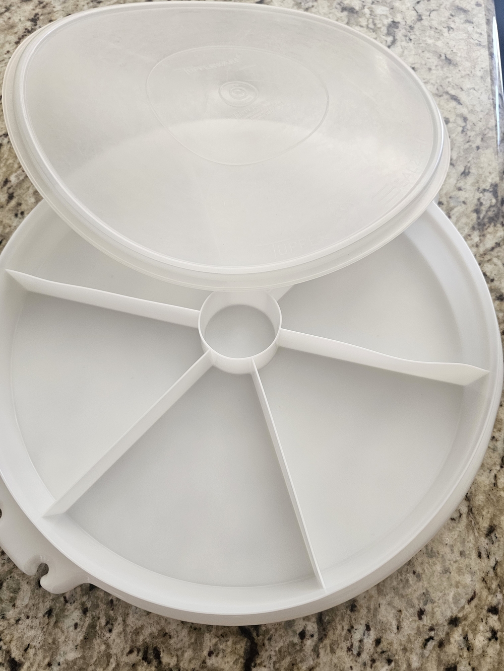 Tupperware White Rotating Divided Serving Tray with Clear Lid